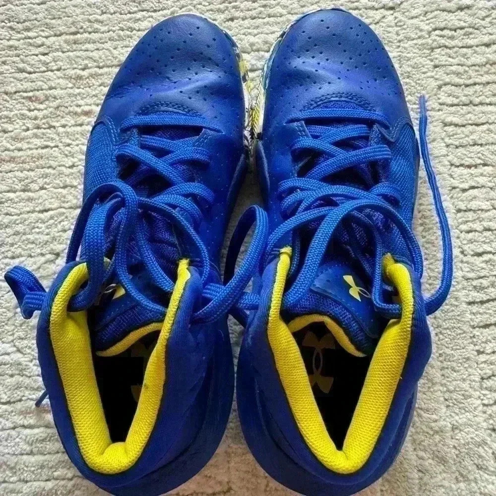 Under amour youth 6.5 high tops